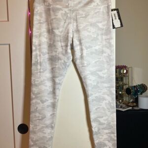 Glyder Gray Camo active wear